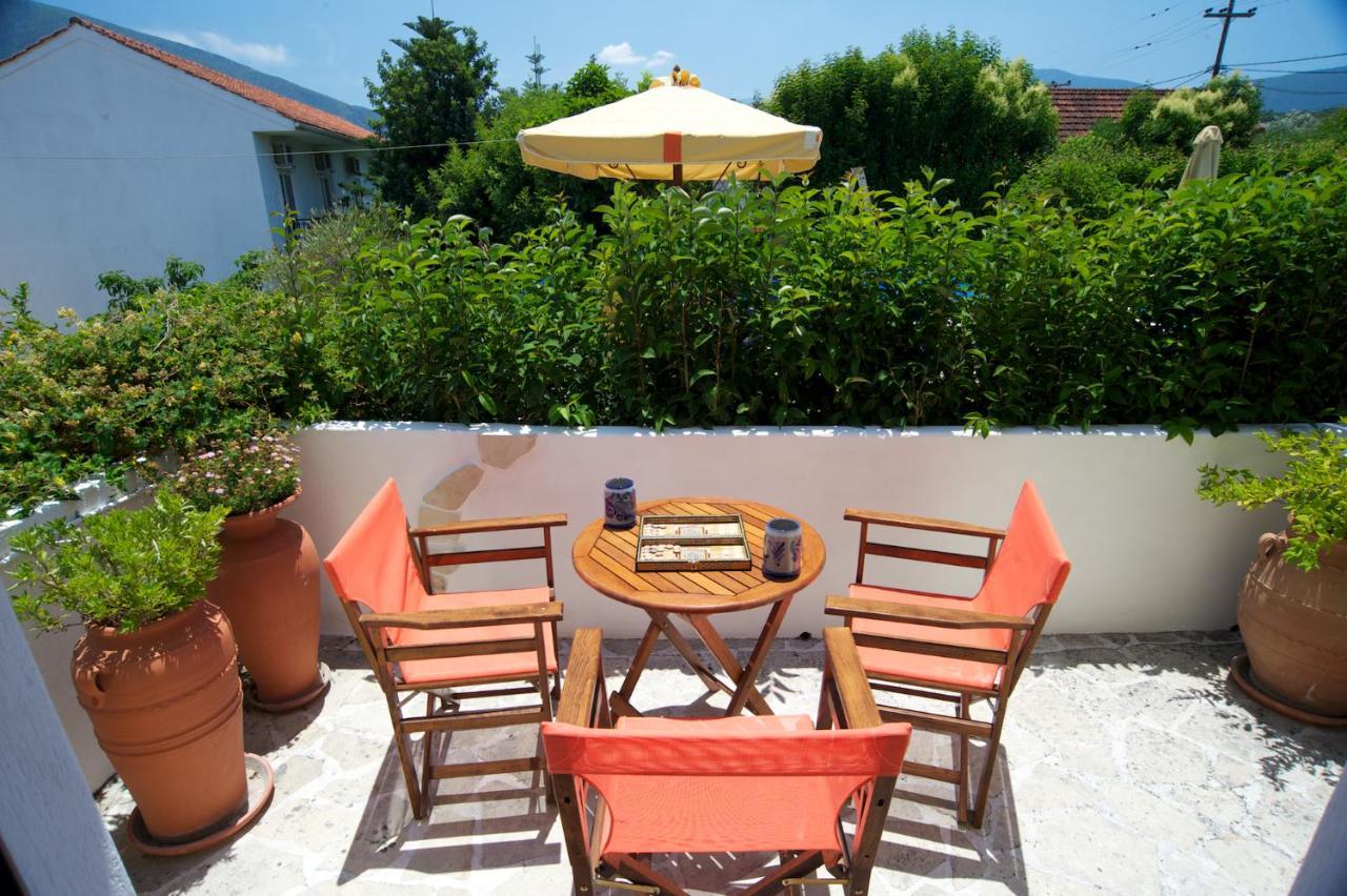 Kalypso Studios & Apartments Karavomylos Exterior foto